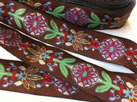 Traumschöne Borte,Pinwheel,Braun,Rot,Grün,Creme,24mm,lfm