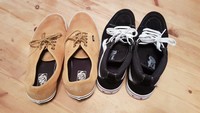 Zwei Paar Vans Off the Wall Schuhe gr. 43 