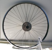 Hinterrad 28 Zoll ALU Hohlkammerfelge Kassette HG41 8fach schwarz Schnellspanner