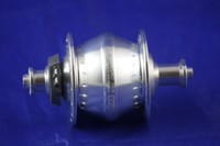  Shutter Precision Nabendynamo   SV-8 silber  32 Loch für 20-24 " 6V 3 W 372g 