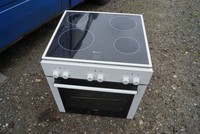 Siemens Einbauherd in weiß mit Neff Cerankochfeld