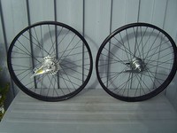 Cruiser Laufradsatz  26 Zoll  7-gang Nexus +Shimano Nabendynamo
