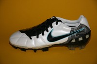 Nike Total90 Laser III FG  Fußballnoppenschuhe Gr 40,5 Weiß Limited  385423 S1
