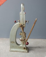 RICHARD HESS Maschinen Für die Schuh und Lederbearbeitung Magstadt-Stuttgart