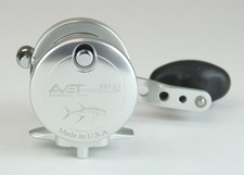 New Avet SX 5.3:1 Lever Drag Left-Hand Casting Reel Color - Silver