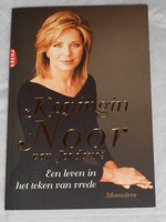 Koningin Noor van Jordanië - een leven in het teken van vrede auf Niederländisch