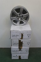 VW Golf 5 6 set of 15" alloy wheels slight scuffs 1K0601025S New genuine VW part