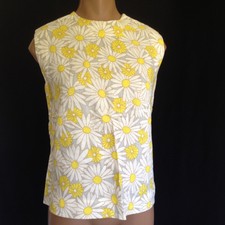 True Vtg 60's Handmade Yellow Cotton Floral Sleeveless Crop Top Blouse Size L