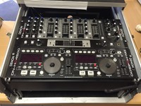 Denon DN-HC4500 Controller-USB-wie Neu - incl. Case mit Laptopablage