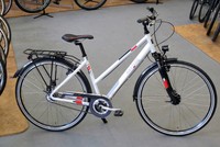 KETTLER TRAVELLER 5.3 Trekkingrad 28" RH47cm Damen weiß 7 Gang Nabenschaltung