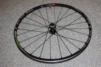 Shimano WH-MT66 Vorderrad schwarz 26 Zoll Disc Center-Lock QR9