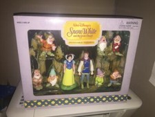 snow white and the seven dwarfs figures set