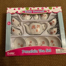 Delton Children's Porcelain Tea Set for 2 in Wicker Basket Pink ...