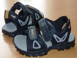 nike straprunner sandals